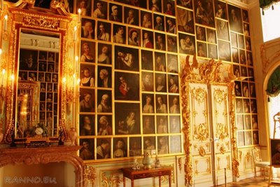 A room in Grand Peterhof Palace