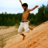 Ali jumping in Piusa sand mine