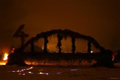 Tartu kaarsild (arch bridge) built of christmas trees